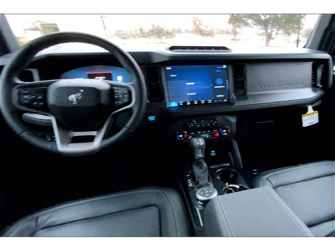 New 2025 Ford Bronco Badlands w/ Sasquatch Package image 21