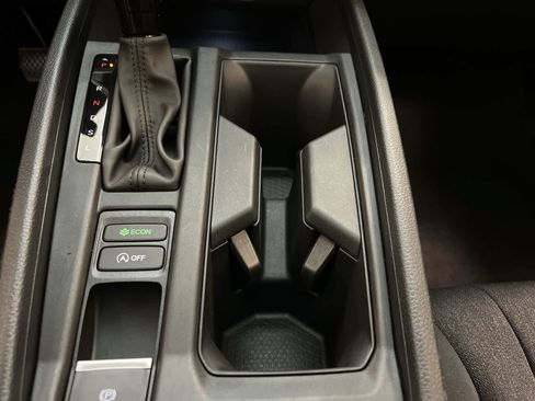 Certified 2025 Honda Accord SE image 10