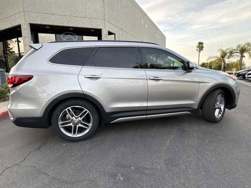 Used 2017 Hyundai Santa Fe Limited image 10
