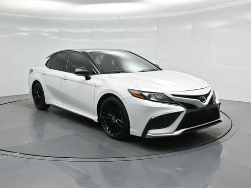 Used 2021 Toyota Camry XSE w/ Navigation Package FWD image 58
