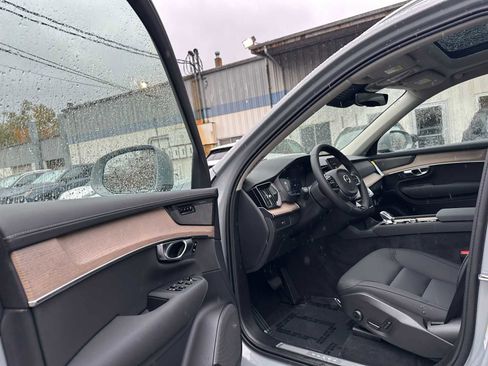 New 2026 Volvo XC90 B6 Plus image 21