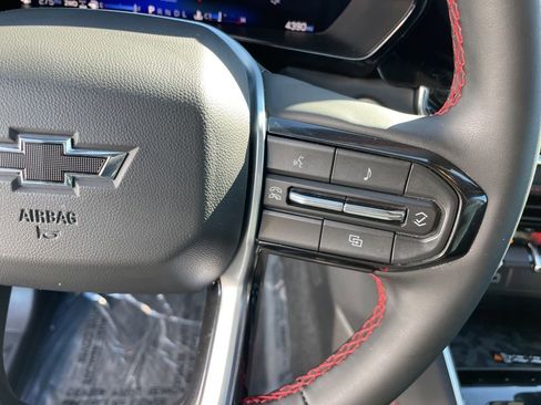 Used 2024 Chevrolet Colorado Z71 w/ Z71 Convenience Package 2 image 15