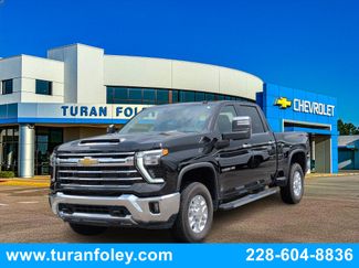 Used 2026 Chevrolet Silverado 2500 LTZ AWD/4WD video 1