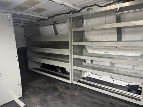 Used 2023 Ford Transit 250 Low Roof AWD image 9