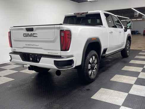 Used 2024 GMC Sierra 2500 Denali Ultimate AWD/4WD image 19