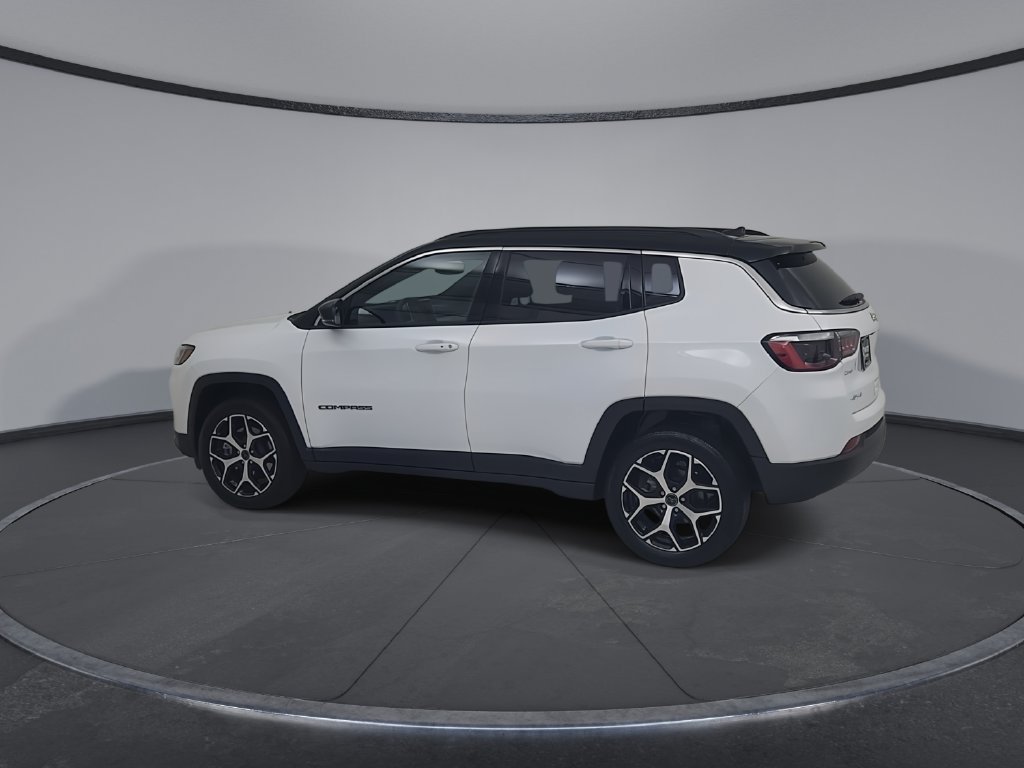 Certified 2026 Jeep Compass Limited AWD/4WD image 11