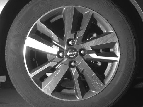 Used 2025 Nissan Versa SV image 13