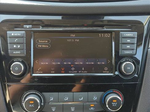 Used 2020 Nissan Rogue Sport S FWD image 13
