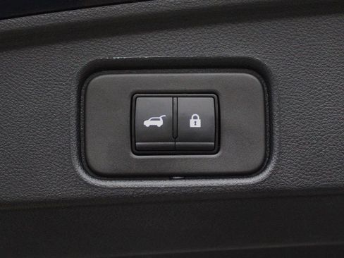 Used 2024 Nissan Pathfinder SL image 21