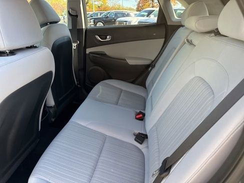 Certified 2023 Hyundai Kona SEL w/ Convenience Package image 25