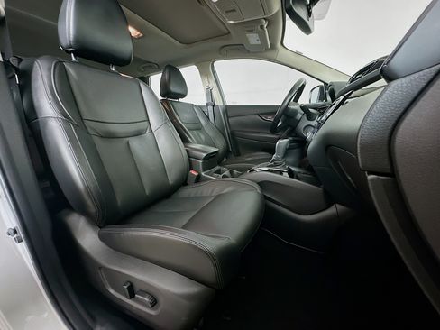 Used 2021 Nissan Rogue Sport SL w/ Premium Package FWD image 30