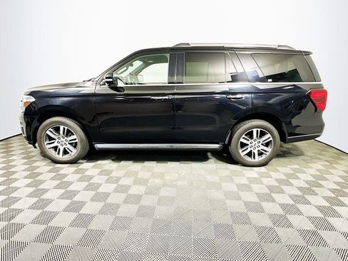 Used 2024 Ford Expedition Limited image 5
