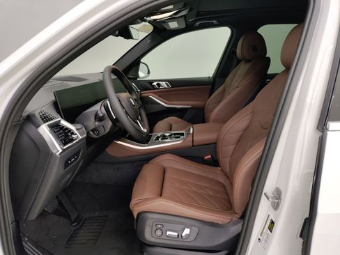 New 2026 BMW X5 sDrive40i w/ Premium Package image 12