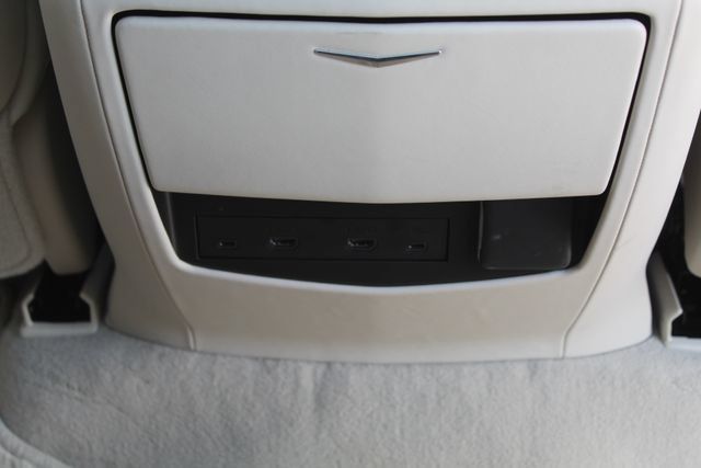 Used 2025 Cadillac Escalade Sport Platinum w/ LPO, ONYX Package AWD/4WD image 19