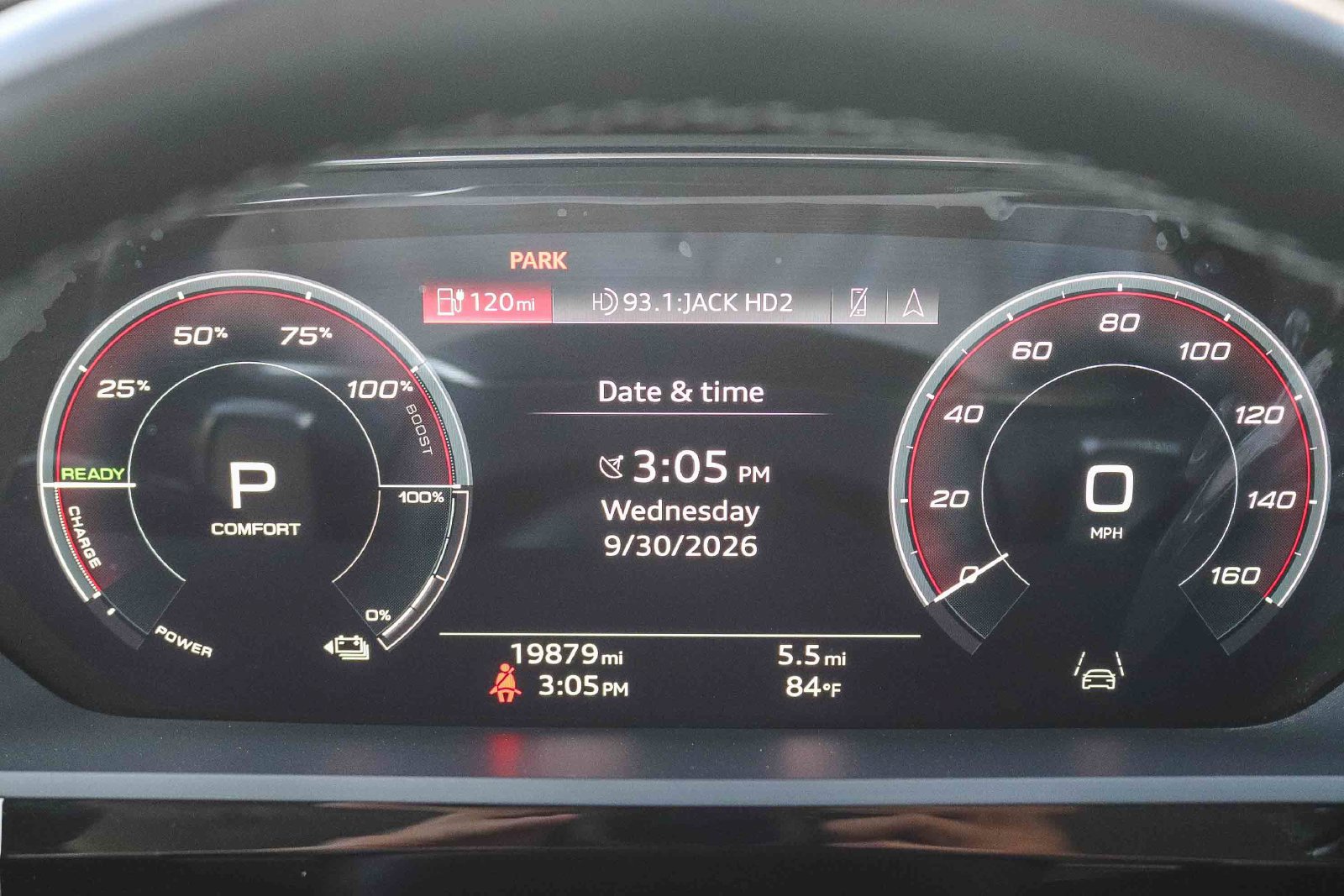 Used 2024 Audi Q8 e-tron Premium Plus AWD/4WD image 27