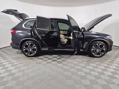 Used 2022 BMW X5 sDrive40i w/ Premium Package RWD image 9