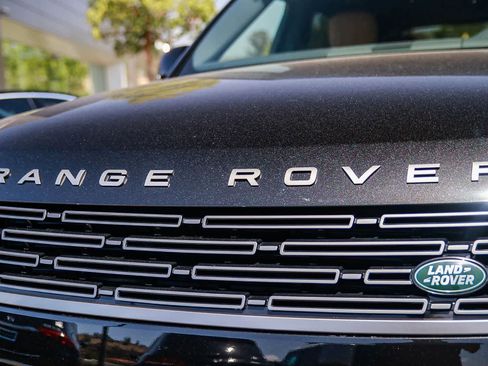 New 2026 Land Rover Range Rover Sport SE AWD/4WD image 11