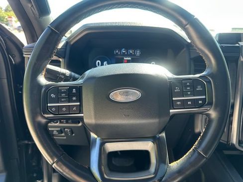 Certified 2024 Ford Expedition Platinum AWD/4WD image 32