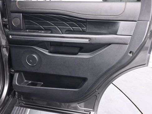 Used 2020 Ford Expedition Platinum RWD image 17