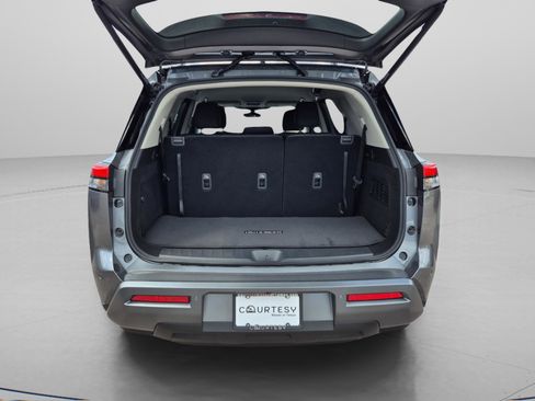 New 2026 Nissan Pathfinder SL AWD/4WD image 10