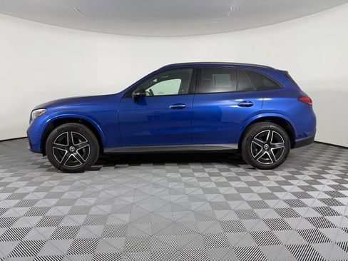 Certified 2025 Mercedes-Benz GLC 300 4MATIC image 4