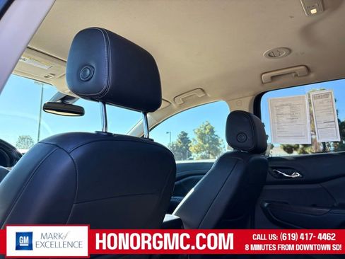 Used 2023 GMC Acadia Denali image 17