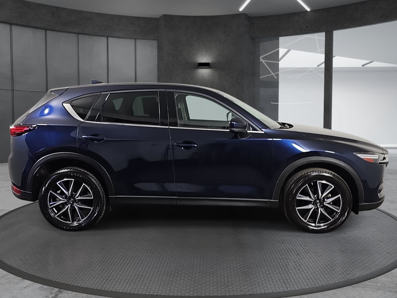 Used 2017 MAZDA CX-5 Grand Touring w/ Premium Package AWD/4WD image 4