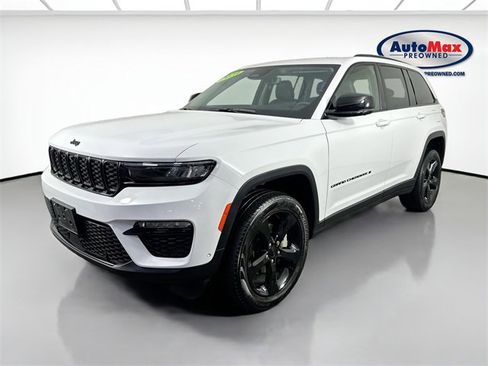 Used 2023 Jeep Grand Cherokee Limited w/ Luxury Tech Group II image 5