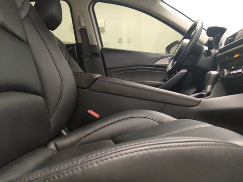 Used 2018 MAZDA MAZDA3 Touring FWD image 21