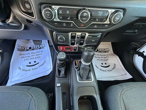 New 2026 Jeep Gladiator Sport AWD/4WD image 16