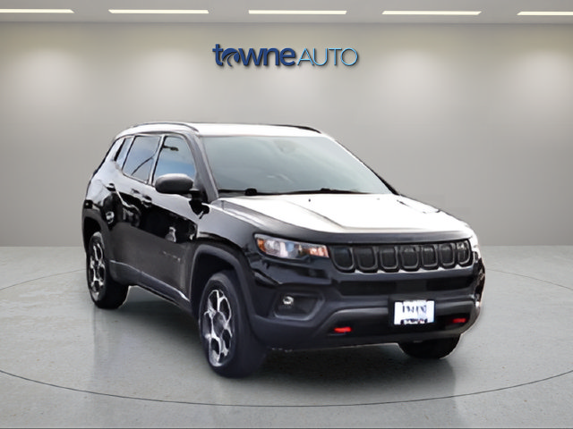 Used 2022 Jeep Compass Trailhawk AWD/4WD image 9