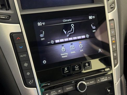Used 2022 INFINITI Q50 Luxe AWD/4WD image 25