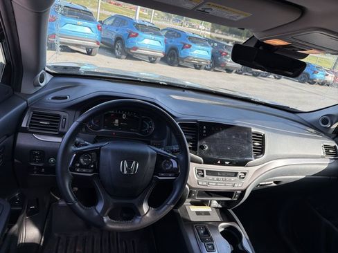 Used 2021 Honda Pilot Special Edition image 13