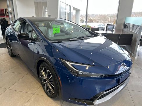 New 2026 Toyota Prius Limited image 2