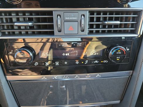 Certified 2024 Nissan Armada SL w/ Midnight Edition Package image 22