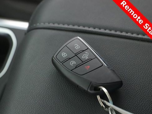 Used 2025 GMC Sierra 1500 Elevation image 3