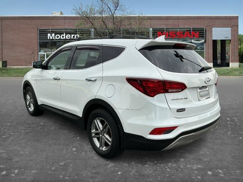 Used 2018 Hyundai Santa Fe Sport w/ 2.4L Value Package 02 FWD image 2