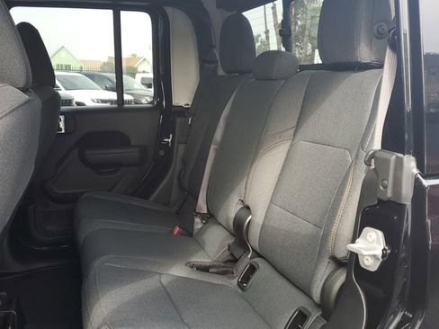 New 2026 Jeep Gladiator Sport image 13