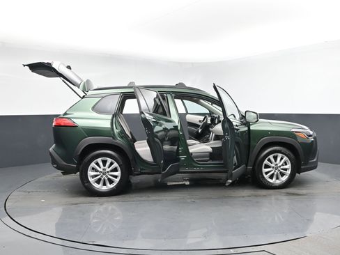 Used 2023 Toyota Corolla Cross LE w/ Moonroof Package image 25
