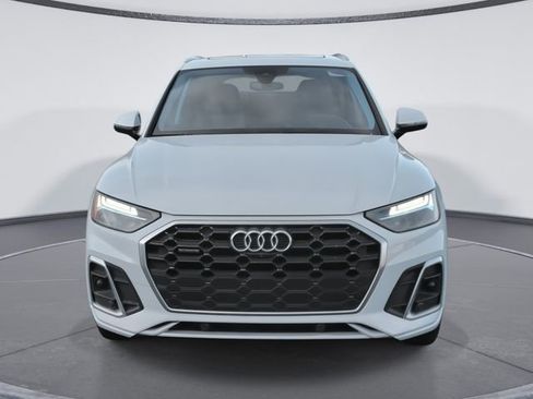 Used 2022 Audi Q5 2.0T Premium Plus w/ Premium Plus Package image 2