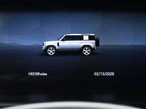 Used 2023 Land Rover Defender 110 X-Dynamic SE AWD/4WD image 24