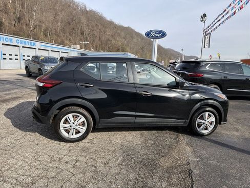 Used 2021 Nissan Kicks S FWD image 6