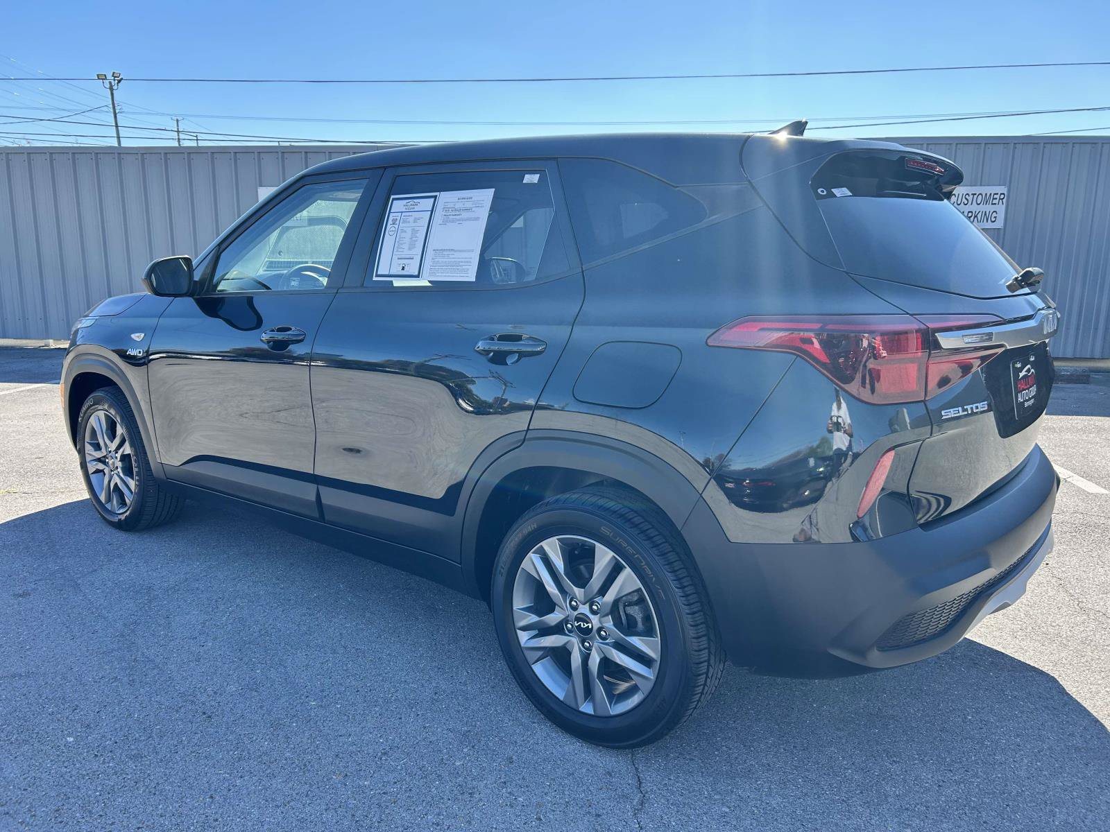 Used 2022 Kia Seltos LX AWD/4WD image 4