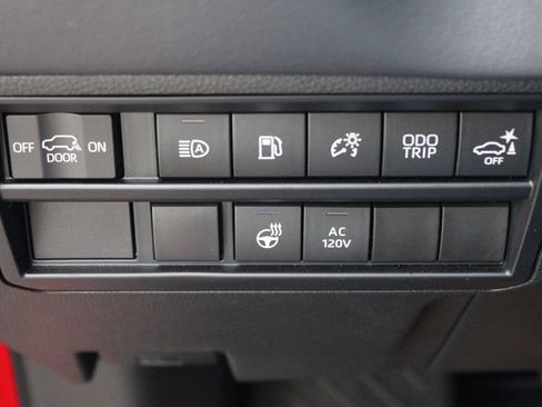 Certified 2023 Toyota Sequoia Platinum AWD/4WD image 25