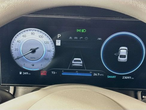 Used 2024 Hyundai Elantra SEL FWD image 20