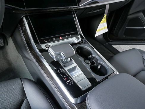 New 2026 Audi Q8 Premium Plus image 16