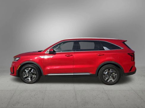 Certified 2022 Kia Sorento EX w/ Panoramic Sunroof Package image 3