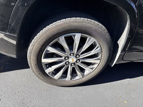 Certified 2023 Chevrolet Traverse Premier image 11