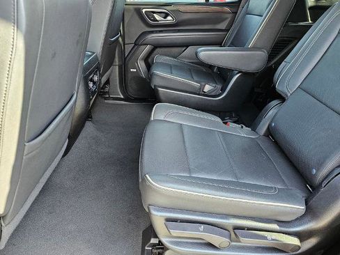 Used 2024 Chevrolet Tahoe Premier AWD/4WD image 16