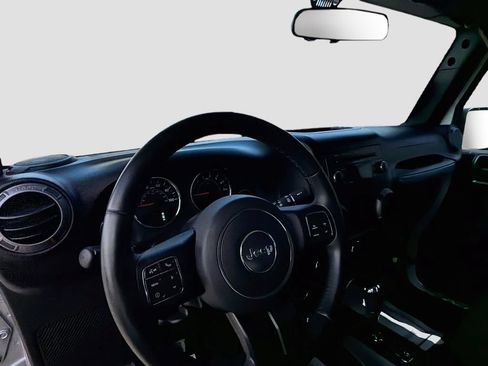 Used 2016 Jeep Wrangler Sport w/ Connectivity Group AWD/4WD image 16